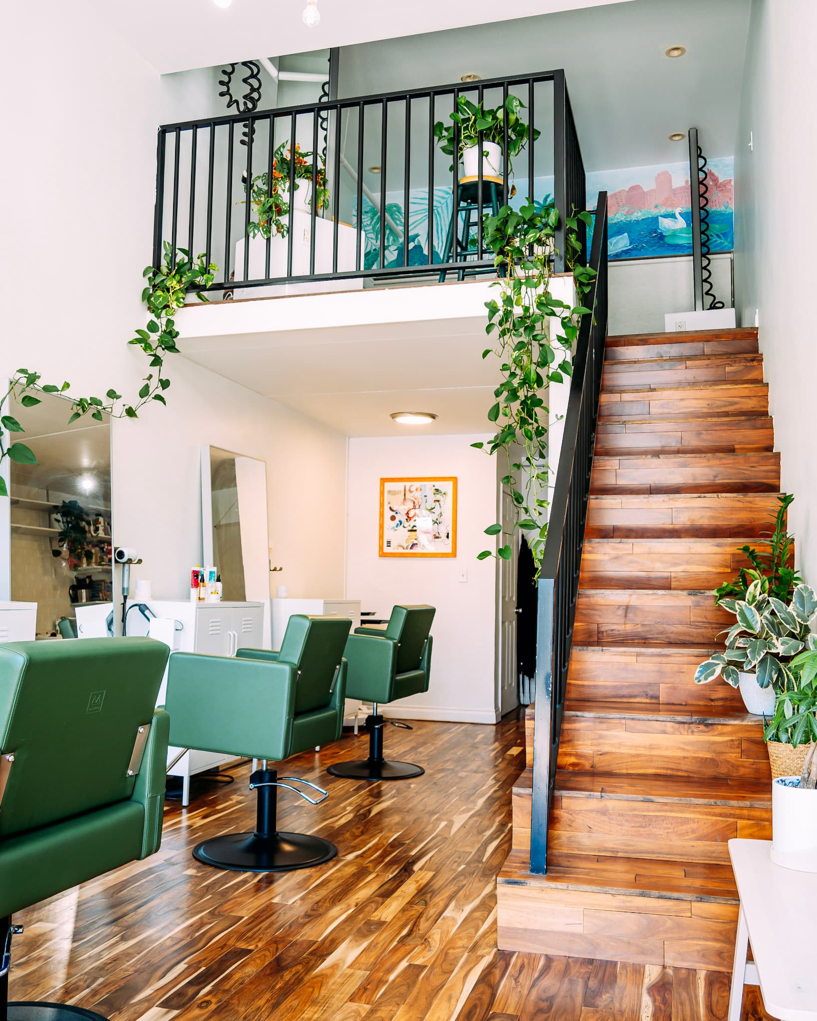 Private loft space in Echo Park salon!